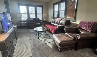 811 S Washington St, Aberdeen, SD 57401