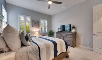 624 Winterside Dr, Apollo Beach, FL 33572