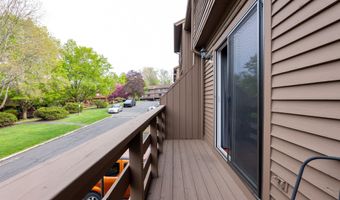 157 Shelter Rock Rd 39, Danbury, CT 06810