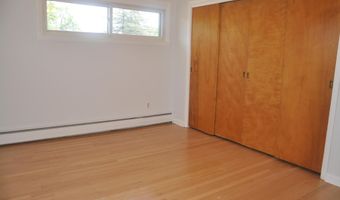 121 Ramsey Pl, Albany, NY 12209