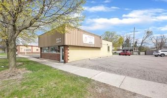 5043 Allen Rd, Allen Park, MI 48101