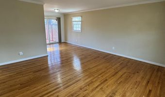 8001 HAMMOND St, Alexandria, VA 22309