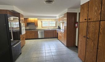 604 Leighton Rd, Augusta, ME 04330