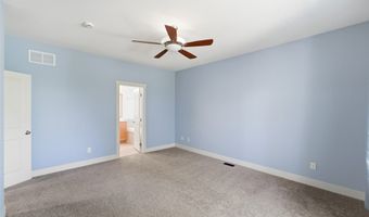 820 Greenwood Hills Dr, Adel, IA 50003