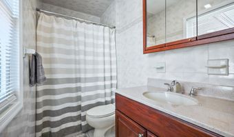 149 Idlewild Ln, Aberdeen, NJ 07747