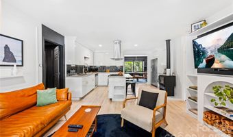 4508 Ivanhoe Pl, Charlotte, NC 28205