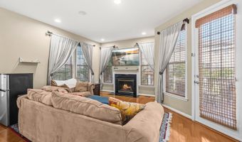 25103 SILURIAN Ter, Aldie, VA 20105