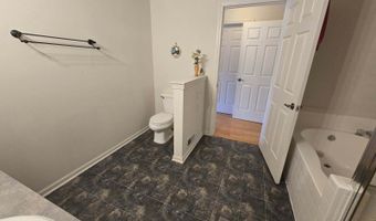 1141 Freesia Ct, Ann Arbor, MI 48105