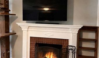 625 Mendon Rd, Cumberland, RI 02864
