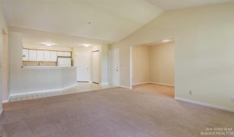 1328 Heatherwood Ln, Ann Arbor, MI 48108