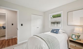 3110 Hilltop Dr, Ann Arbor, MI 48103