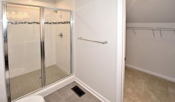 43398 APPLE ORCHARD Sq, Ashburn, VA 20148