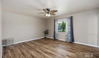 1030 Clear Creek Dr, Buhl, ID 83316