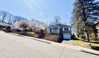 58 William St, Andover, NJ 07801
