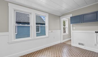 88 N Pond St, Bristol, CT 06010