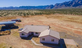 1176 W Trigger Ln, Cochise, AZ 85606