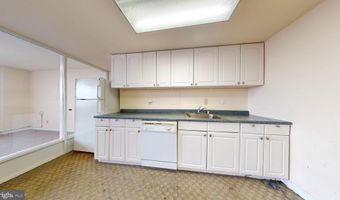 4600 DUKE St 328, Alexandria, VA 22304