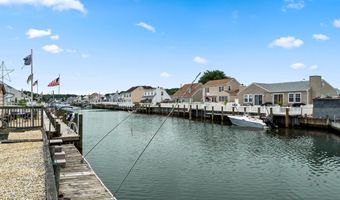 54 STORM JIB Ct, Bayville, NJ 08721