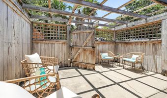 1679 SEMINOLE Rd 2, Atlantic Beach, FL 32233