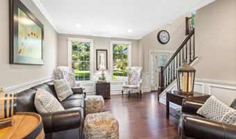 55 Heritage Dr, Allentown, NJ 08501