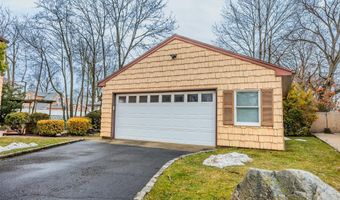88 Evans Ave, Albertson, NY 11507