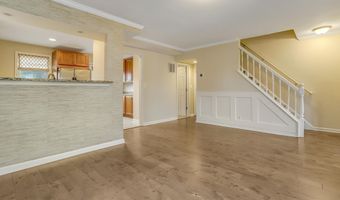 6106 BANGOR Dr, Alexandria, VA 22303