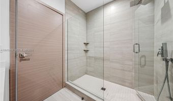 10281 W Bay Harbor Dr PH02, Bay Harbor Islands, FL 33154