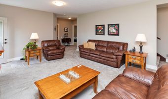 312 NE Pinehurst Cir, Ankeny, IA 50021