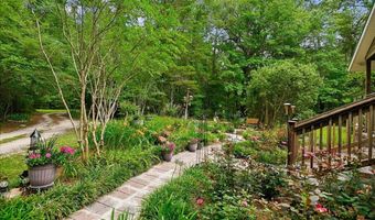 7089 Parkers Ferry Rd, Adams Run, SC 29426