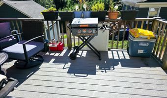 85 Ivy St, Branford, CT 06405