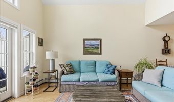 99 Dockside Ln, Belfast, ME 04915