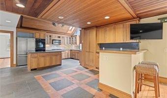 180 Ross Hill Rd, Charlestown, RI 02813