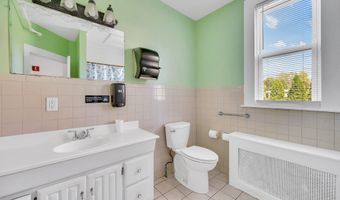 38 Prospect Pl, Bristol, CT 06010