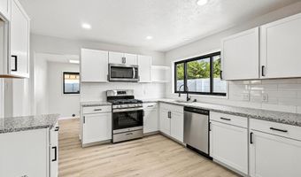 8004 HANNETT Ave NE, Albuquerque, NM 87110