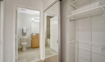 1201 N GARFIELD St 202, Arlington, VA 22201