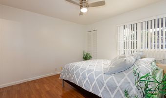 239 Mananai Pl 54F, Honolulu, HI 96818