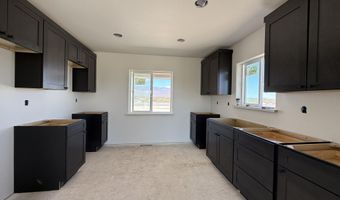 700 Emerald Ln, Battle Mountain, NV 89820