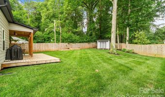 1900 Arnold Dr, Charlotte, NC 28205