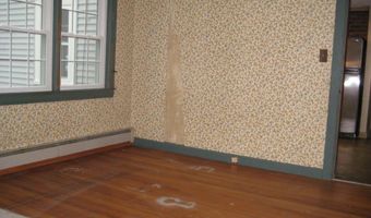 6 Pleasant St, Blackstone, MA 01504