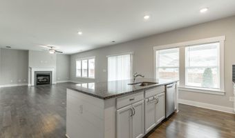 10829 Prairie Lake Dr, Apison, TN 37302