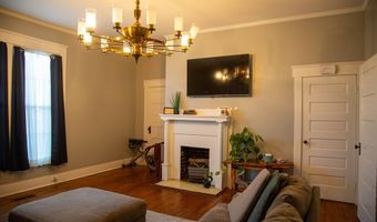 66 Weaver St, Baxley, GA 31513