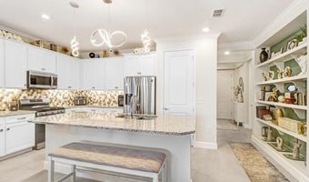 5425 WISHING ARCH Dr, Apollo Beach, FL 33572