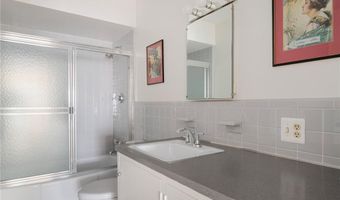 4 Mulberry Rd, Bristol, RI 02809