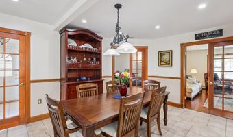 40 North Cir, Aberdeen, NJ 07747
