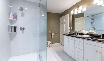 16 Central St, Charlestown, RI 02813