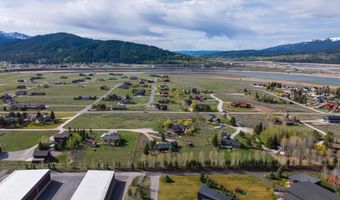 60 BUCKRAIL Ln, Alpine, WY 83128