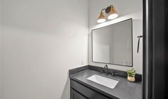220 SE B St, Bentonville, AR 72712