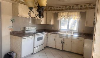 208 Winding Dr, Alexandria, IN 46001