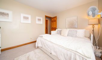1145 Forest Commons Dr, Avon, IN 46123