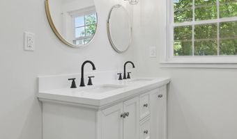 540 E 4th St, Baxter Springs, KS 66713